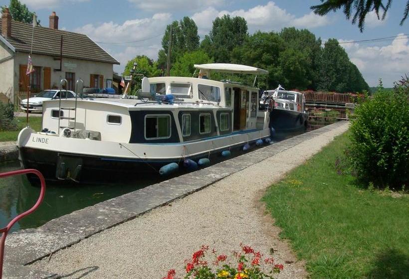 호텔 Hôtel Restaurant De L Ecluse 79