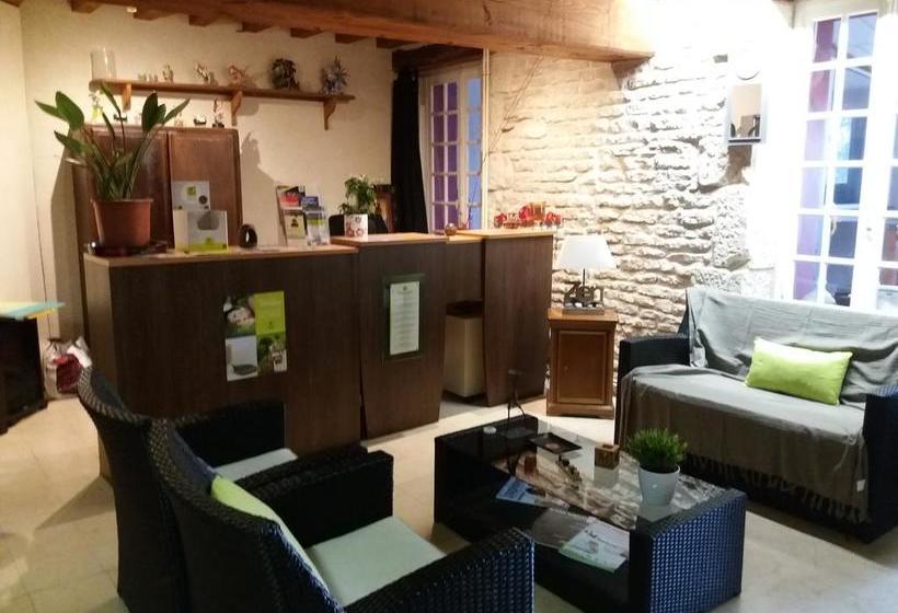 호텔 Hôtel Restaurant De L Ecluse 79