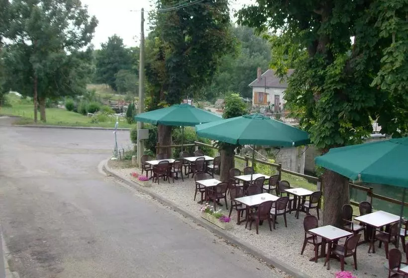 ホテル Hôtel Restaurant De L Ecluse 79
