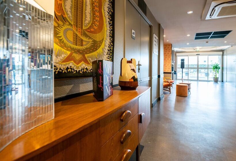 בית מלון כפרי Kyriad Bordeaux Sud  Villenave D Ornon