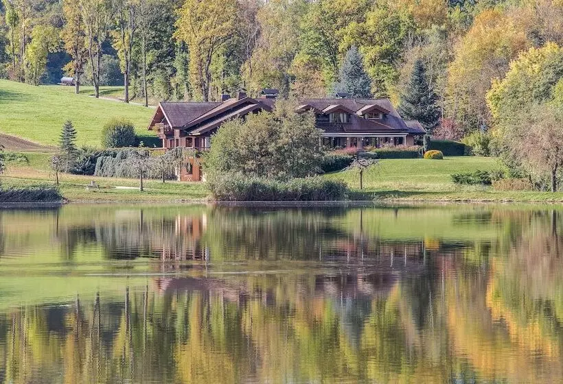 ホテル L Ancolie Chalet Du Lac