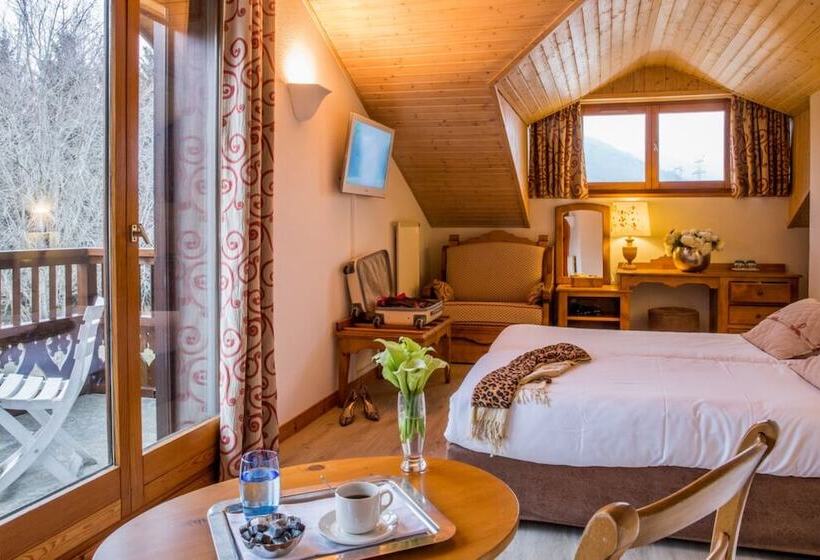 ホテル L Ancolie Chalet Du Lac