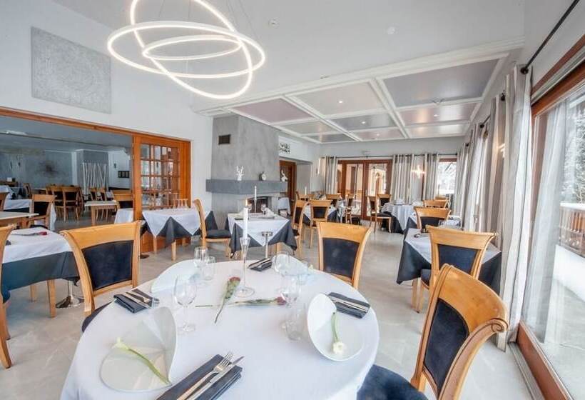 ホテル L Ancolie Chalet Du Lac