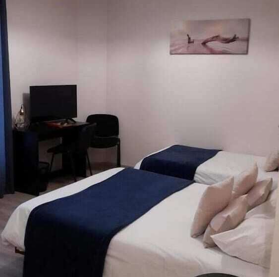 酒店 Logis Hôtel Restaurant L Oustal