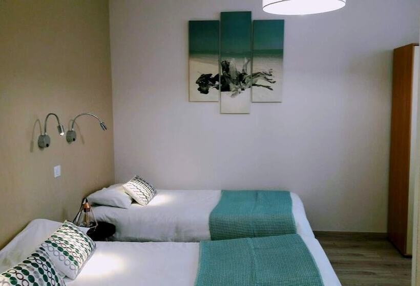 酒店 Logis Hôtel Restaurant L Oustal