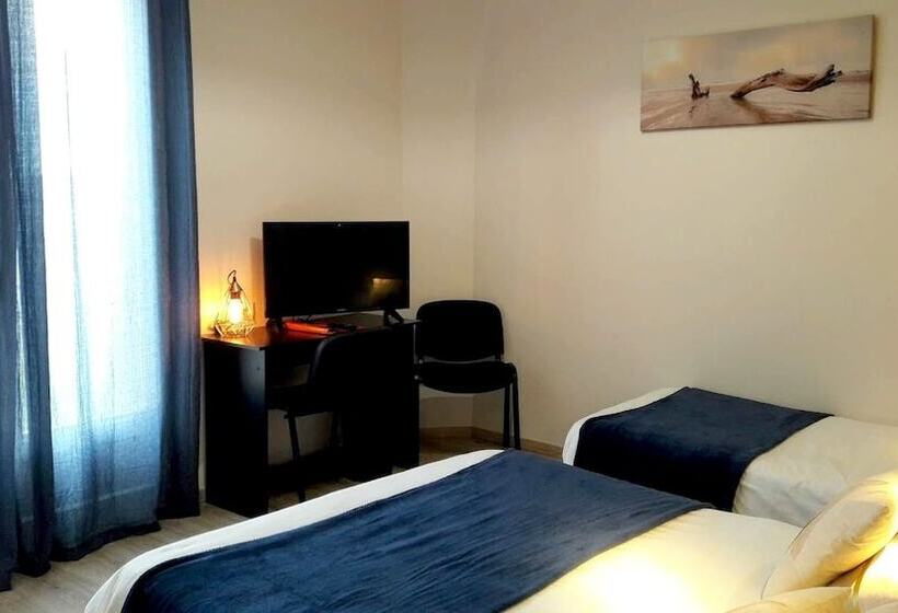 酒店 Logis Hôtel Restaurant L Oustal