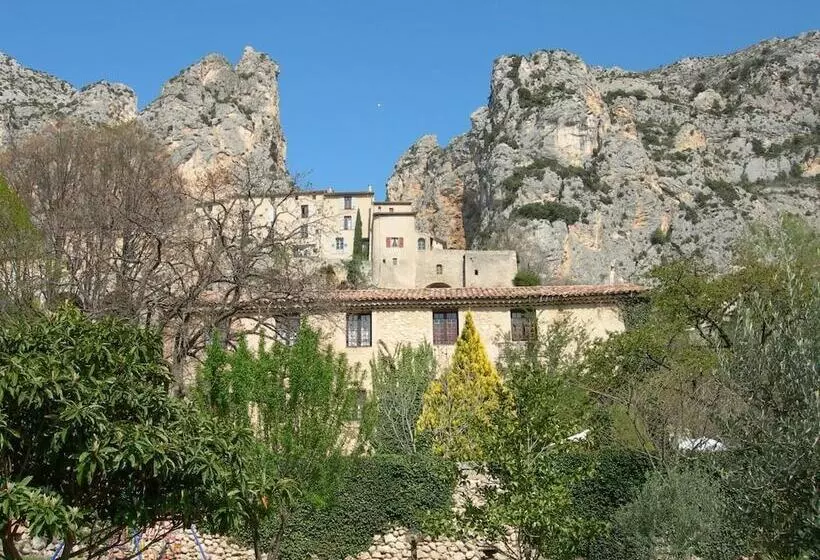 ホテル La Bastide Du Paradou