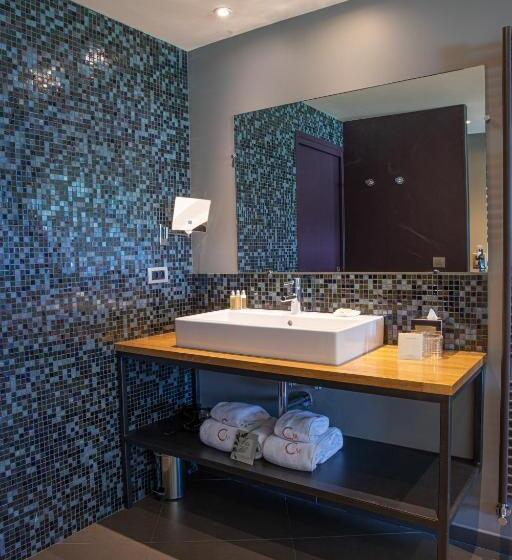 Отель Le Clos Marcel