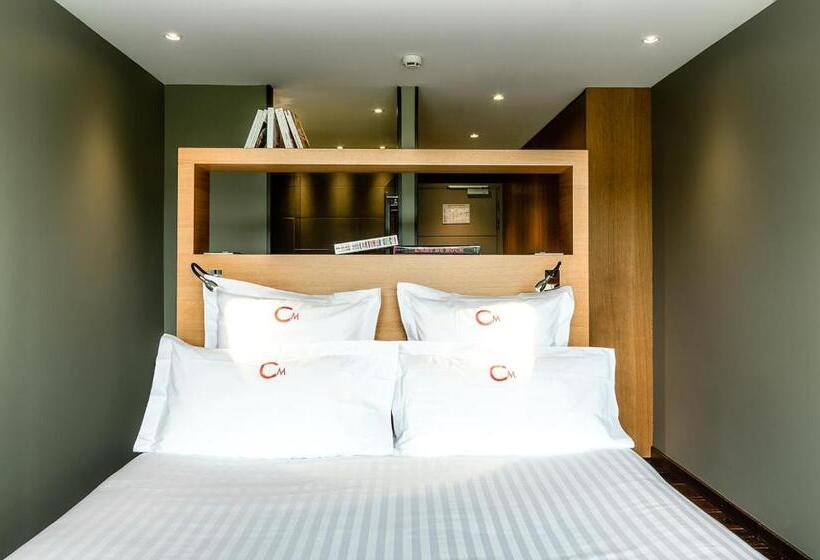 Отель Le Clos Marcel