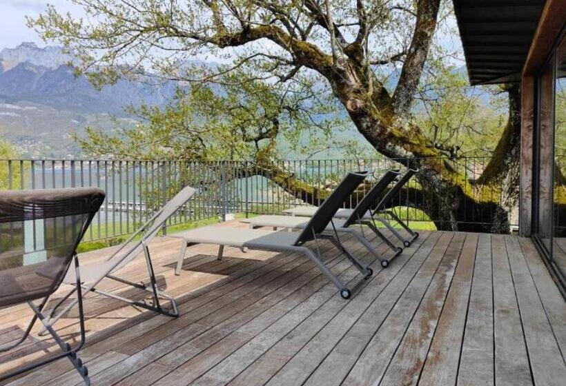 Отель Le Clos Marcel