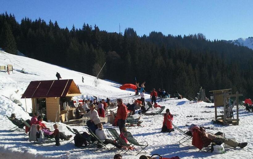 בית מלון כפרי Le Lodge Chasse Montagne