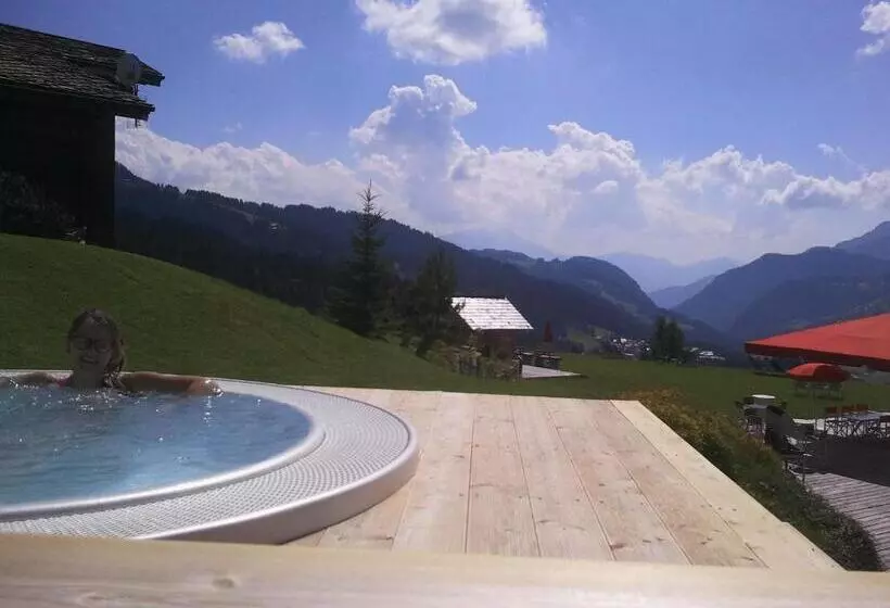 هتل Le Lodge Chasse Montagne