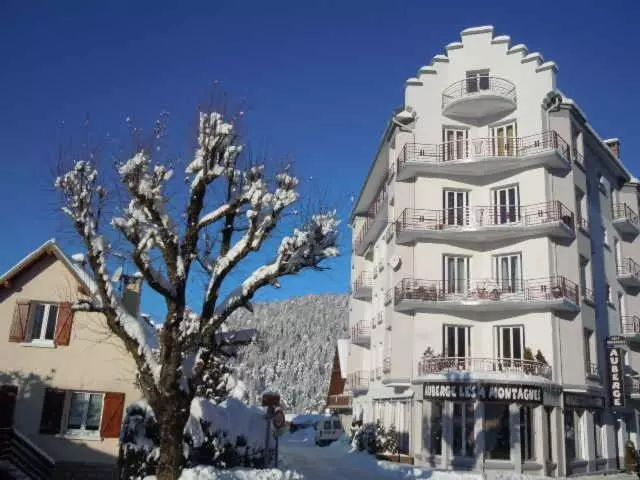 هتل Les 4 Montagnes