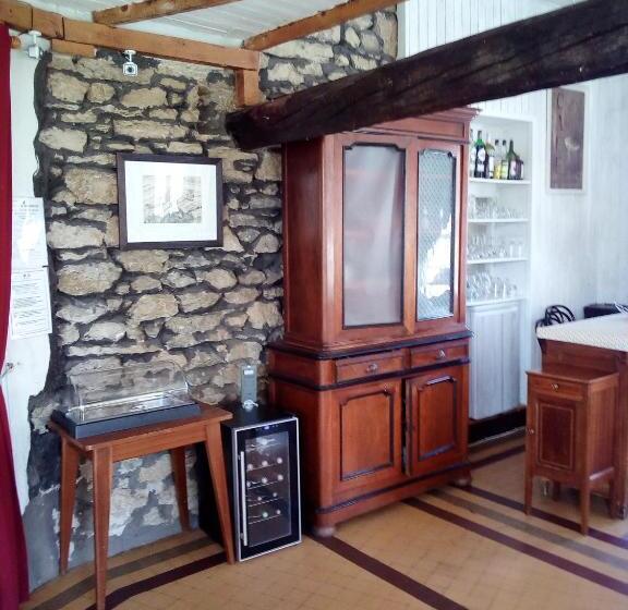 בית מלון כפרי Les 4 Montagnes