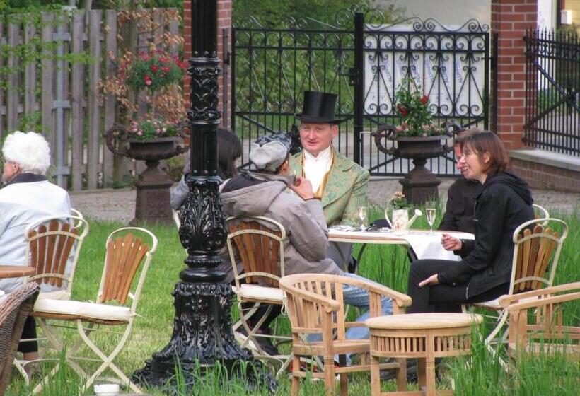 تختخواب و صبحانه Historische Pension Villa Uhlenhorst