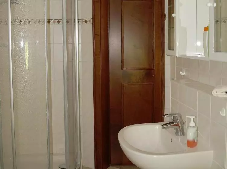 ホテル Braugasthof Papiermühle