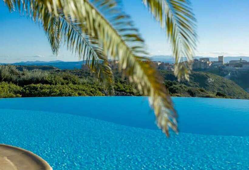 هتل Cala Di Greco