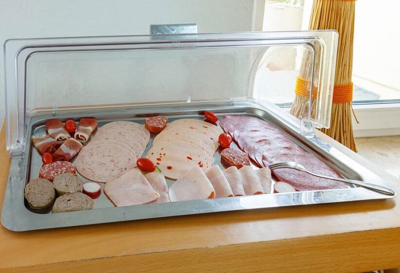 בית מלון כפרי Citypension Dessauroßlau