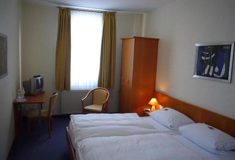 בית מלון כפרי Deutsches Haus