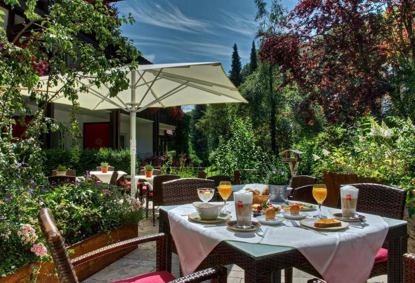 Отель Diana Naturpark