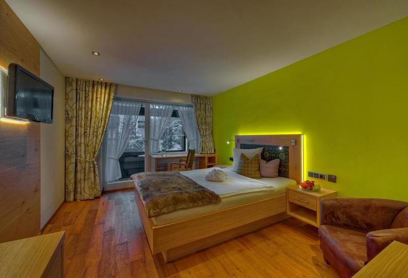 Отель Diana Naturpark