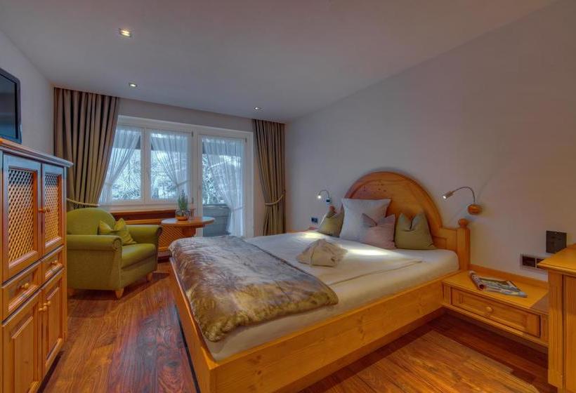 Отель Diana Naturpark