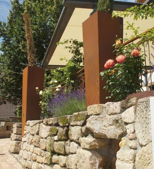 호텔 Gasthof Zum Adler   Wahlwies