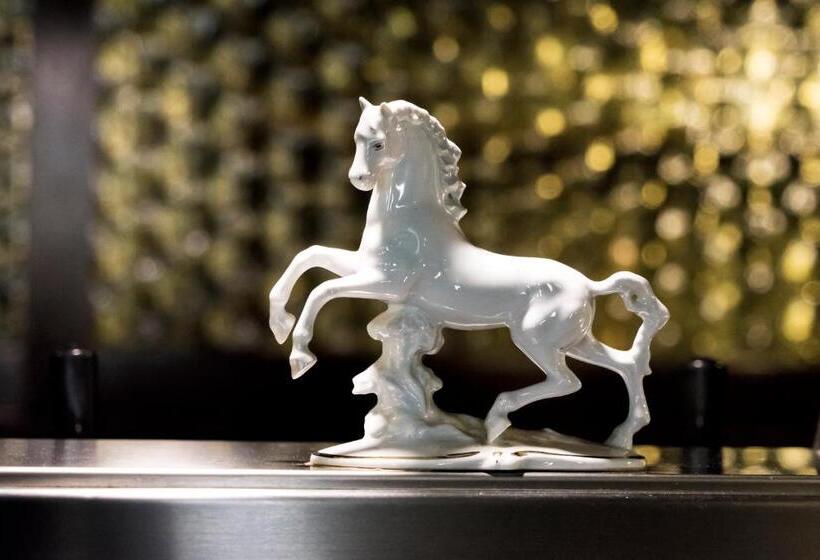 Hotelli Gasthof Zum Weyssen Rössle