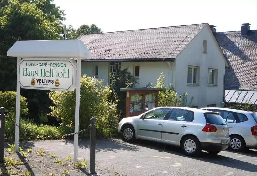 Hotelli Haus Hellhohl Garni