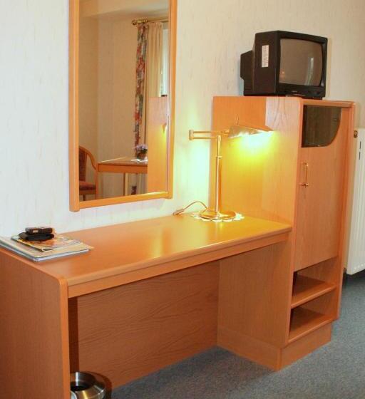 酒店 Haus Hellhohl Garni