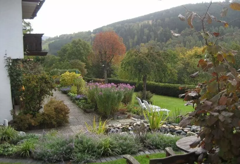 هتل Landhaus Florian