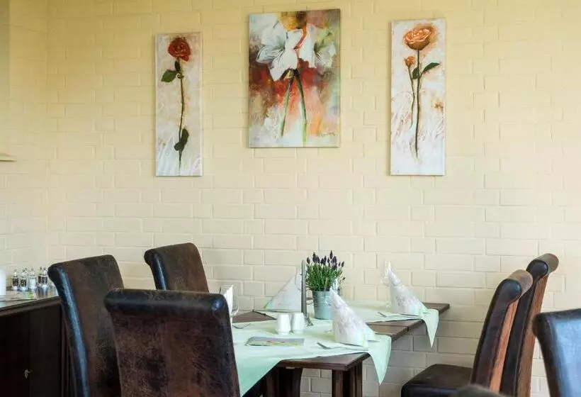 ホテル Marianne Und Restaurant Kiek In