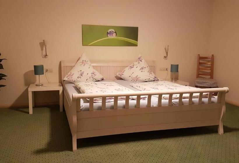 호텔 Pension Am See