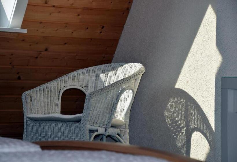 호텔 Pension Am See