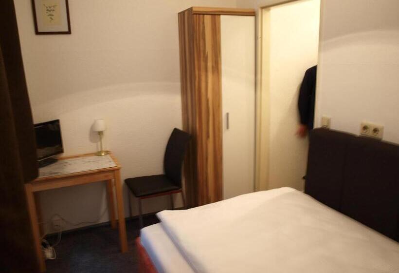 هتل Pension Dorma