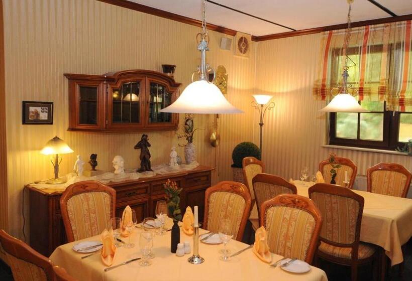 ホテル Restaurant Zum Alten Fritz