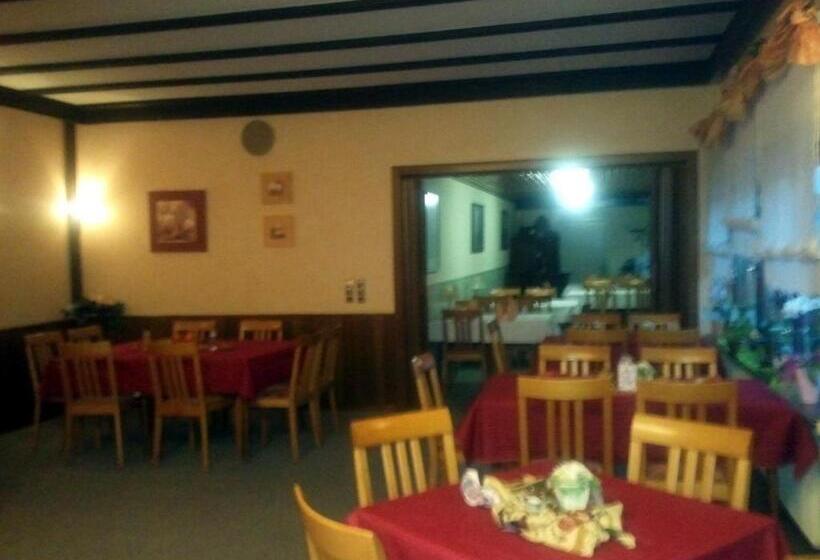 호텔 Restaurant Zum Stern