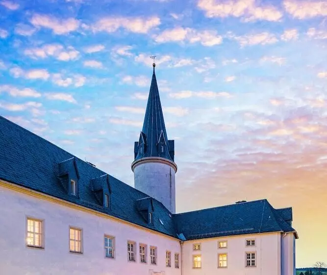 Hotelli Schloss Purschenstein