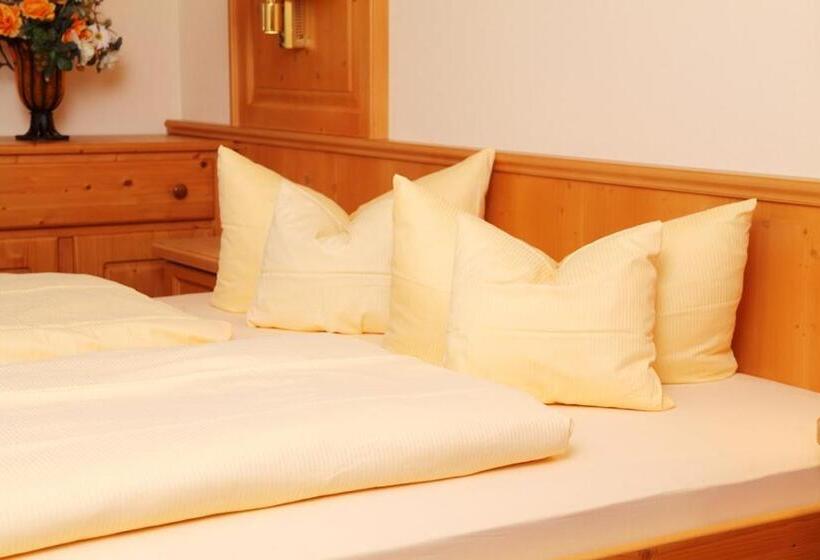 هتل Sonnhof S Ferienresidenz