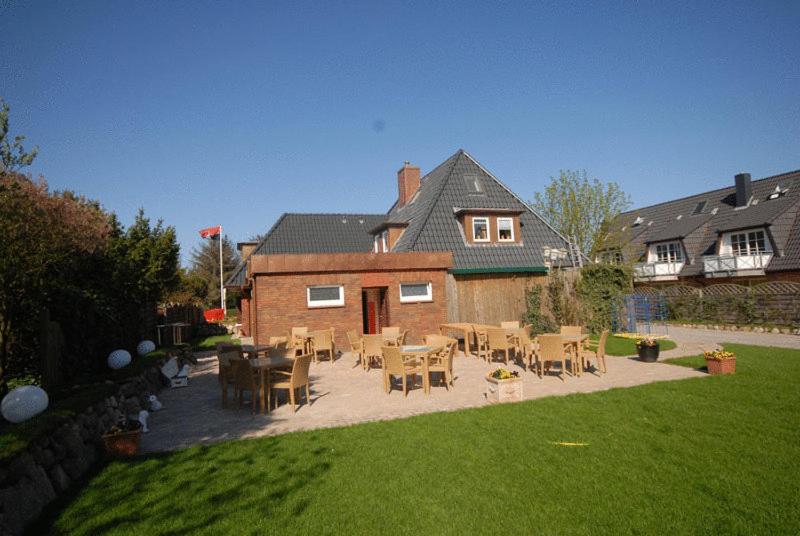 Отель Und Restaurant Petit Robby