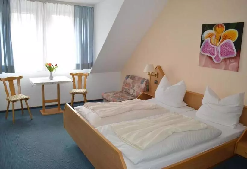 ホテル Zum Lieben Augustin