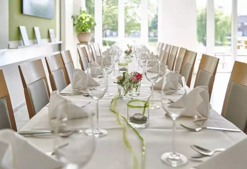Schwanenhof Hotel Und Restaurant