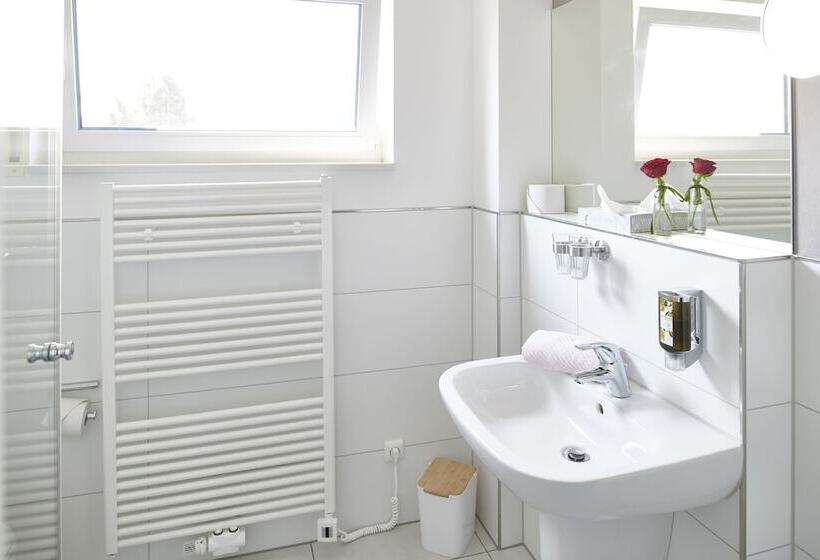 Schwanenhof Hotel Und Restaurant