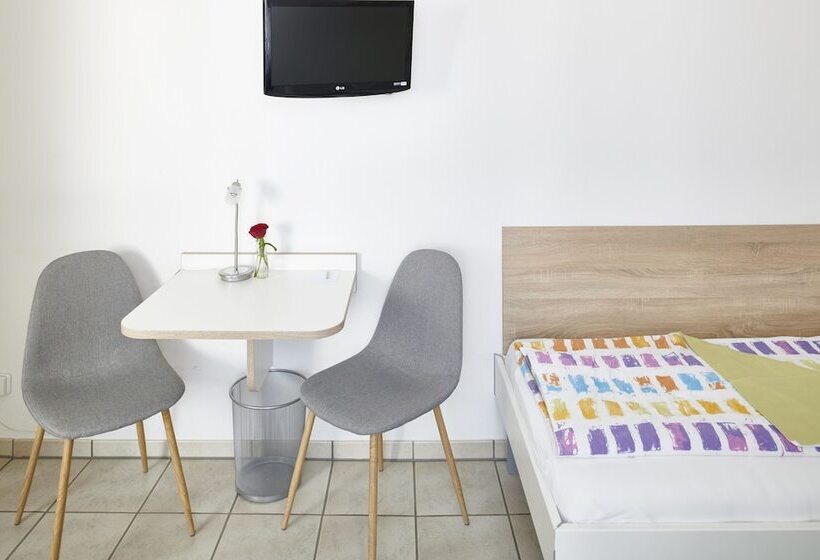 Schwanenhof Hotel Und Restaurant