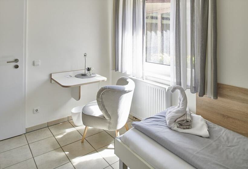 Schwanenhof Hotel Und Restaurant