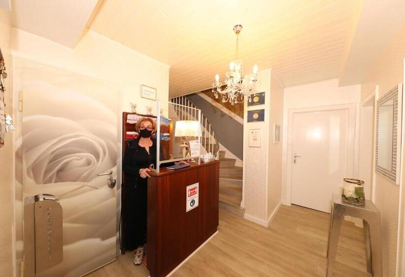 Отель Am Ehrenhof