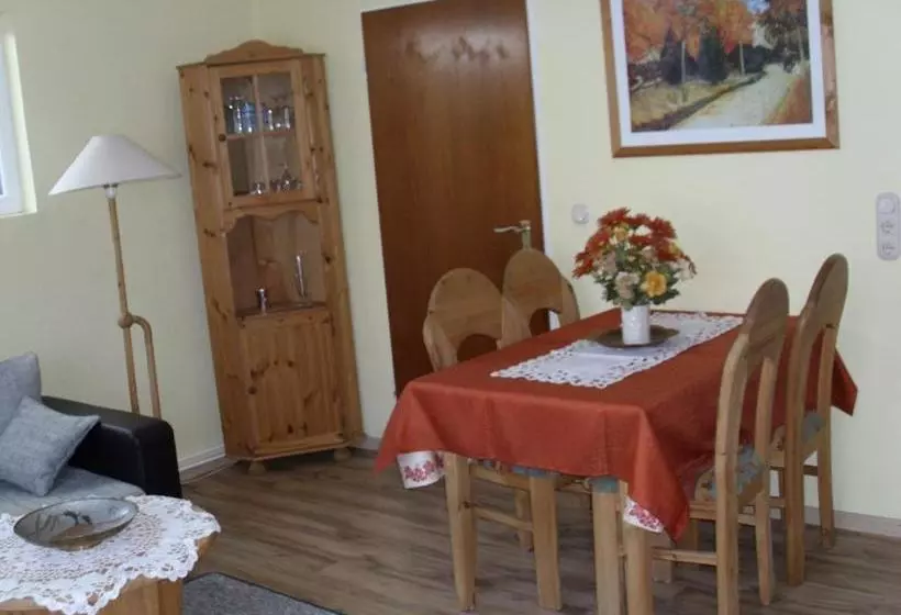 ホテル Am Südhang Ferienwohnungen