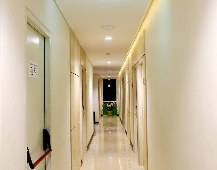 בית מלון כפרי Biz Boulevard