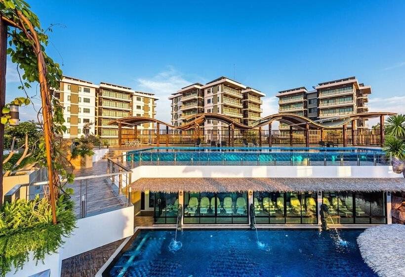 בית מלון כפרי Chalong Miracle Lakeview