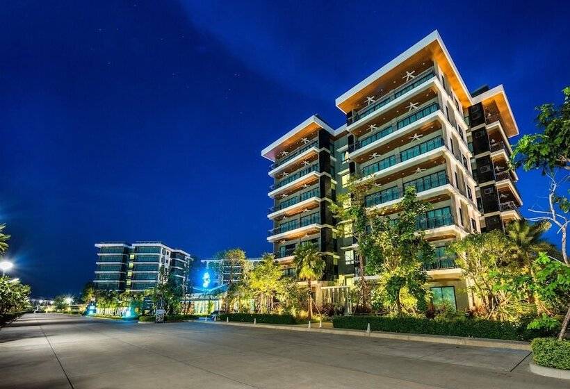 בית מלון כפרי Chalong Miracle Lakeview